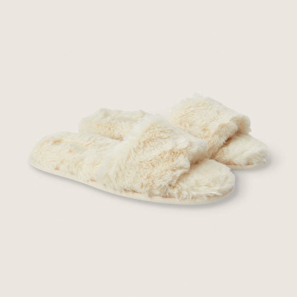 VS Pink Faux Fur Slippers Beige/Off White color Various Sizes - Picture 2 of 5